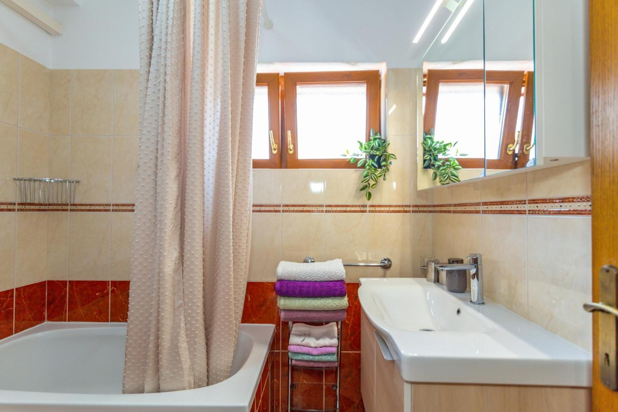 City Center Ana Apartments Makarska Buitenkant foto